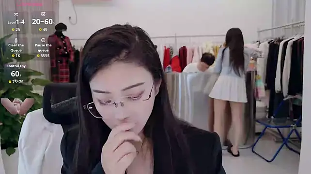yangyang-777 Webcam show