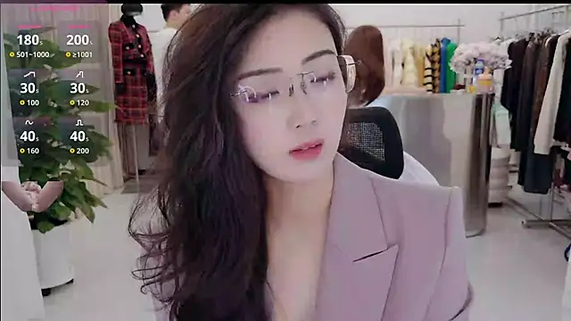 โชว์เว็บแคมของ yangyang-777