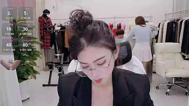 yangyang-777's Webcam Show