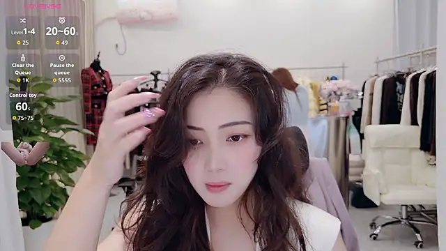 yangyang-777 Webcam show