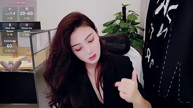 yangyang-777 网络视讯表演
