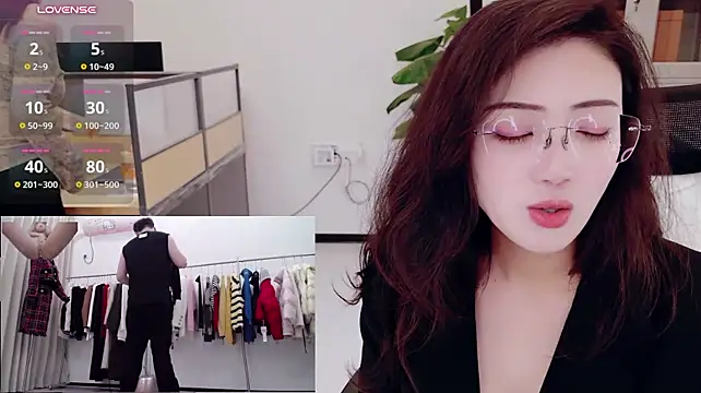 yangyang-777 Webcam show