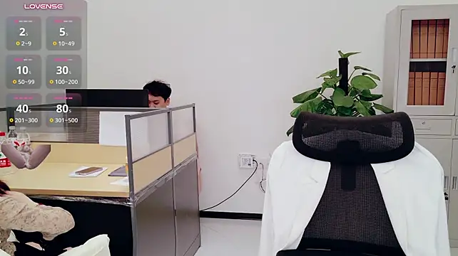yangyang-777's Webcam Show