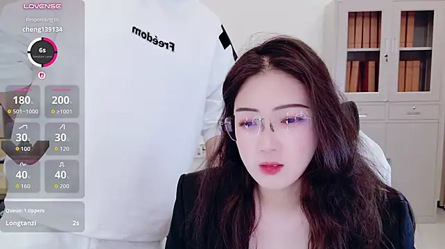 yangyang-777 ওয়েবক্যাম শো