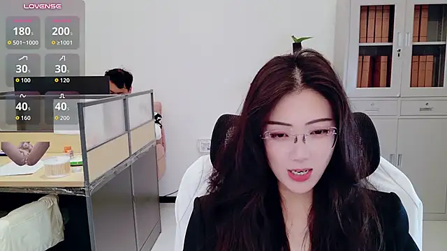 yangyang-777's Webcam Show