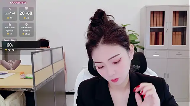 yangyang-777 网络视讯表演