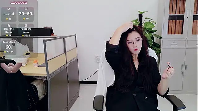 yangyang-777 Webcam show