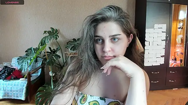 _Roselina_ Adlı Modelin Canlı XXX Sohbeti