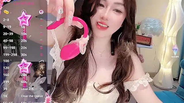 Liz-nn Chat XXX live
