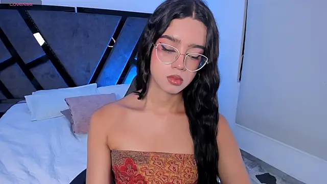 VictoriaMonroee_'s Webcam Show