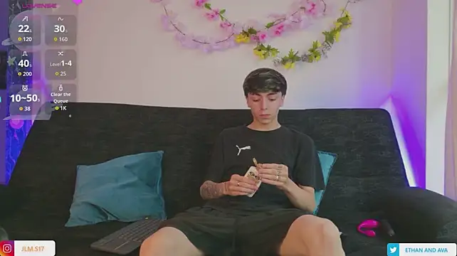 הופעת וובקאם של ethan_and_ava