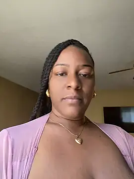 Pertunjukan Kamera Web GirthGoddessCoco