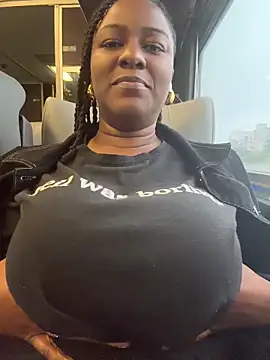 GirthGoddessCoco's Webcam Show