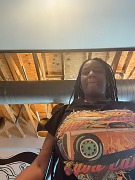 GirthGoddessCoco's Webcam Show