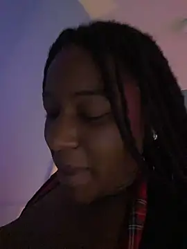 GirthGoddessCoco webkamerás műsora