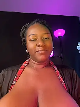 GirthGoddessCoco 现场XXX聊天