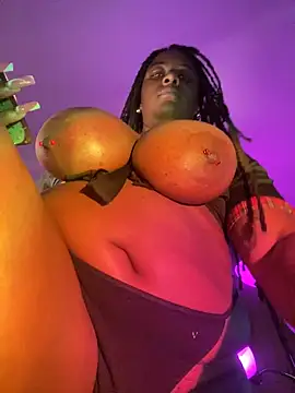 GirthGoddessCoco's Webcam Show