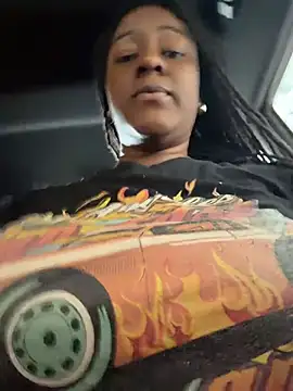 GirthGoddessCoco's Webcam Show