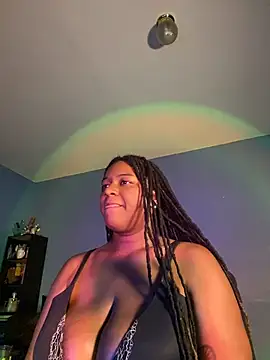 GirthGoddessCoco's Webcam Show