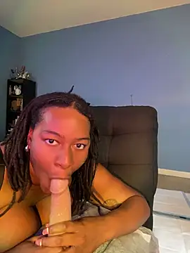 GirthGoddessCoco 웹캠 쇼