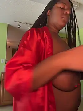 הופעת וובקאם של GirthGoddessCoco