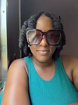 GirthGoddessCoco Show in webcam