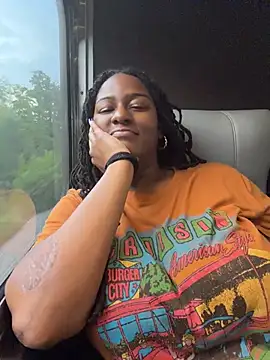 GirthGoddessCoco's Webcam Show