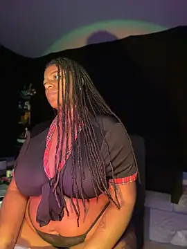 GirthGoddessCoco's Webcam Show