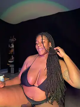 GirthGoddessCoco's Webcam Show