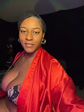 GirthGoddessCoco Show in webcam