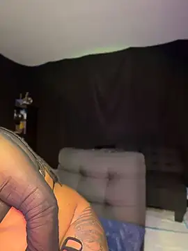 GirthGoddessCoco's Webcam Show
