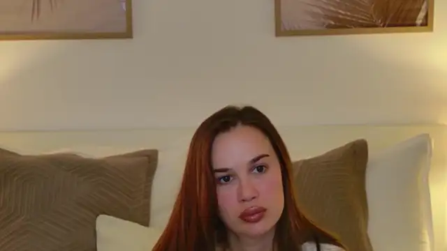 GoddessRoxana's Live XXX Chat