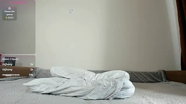 Sala de chat en directo de novaaskyy