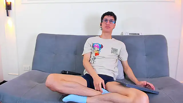 Cum_hunters Webcam Show