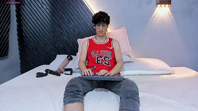 โชว์เว็บแคมของ Cum_hunters