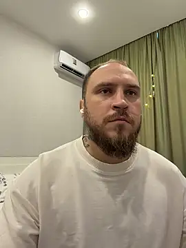 Pokazy przed kamerką – your_delicious_man