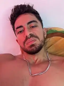 Show modela Brad_Summer na web-kameri