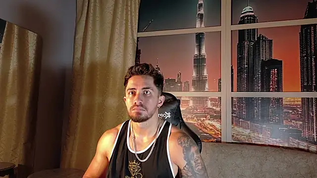 عرض كام Brad_Summer