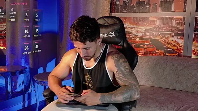 Brad_Summer Adlı Modelin Web Kamerası Şovu