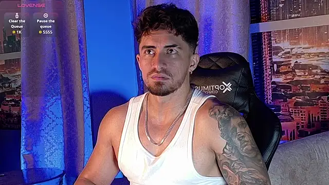 عرض كام Brad_Summer