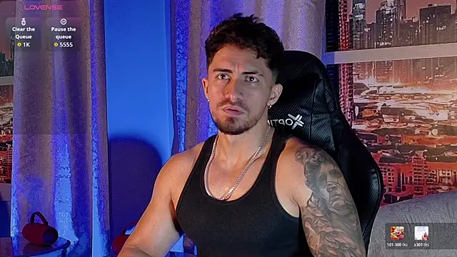 Brad_Summer Show in webcam