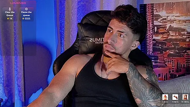 Show modela Brad_Summer na web-kameri