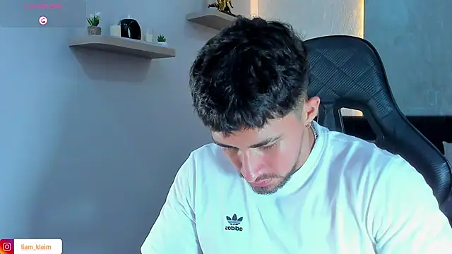 Brad_Summer Webcam Show
