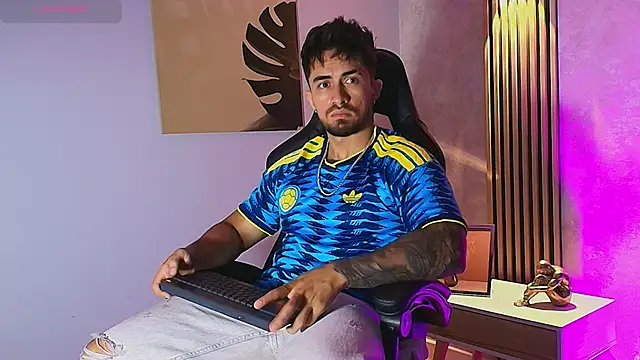 Brad_Summer Pertunjukan Webcam