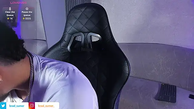 عرض كام Brad_Summer