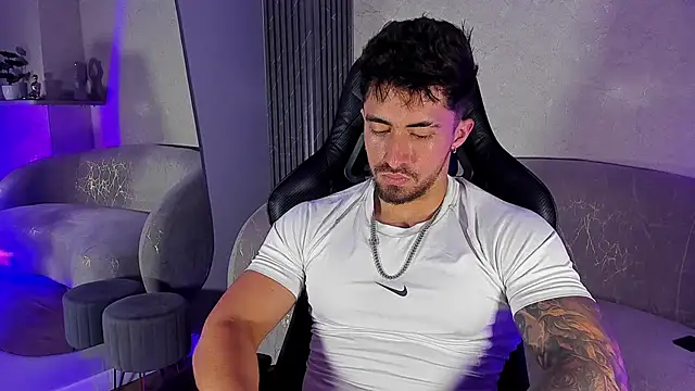 Show de Brad_Summer na webcam