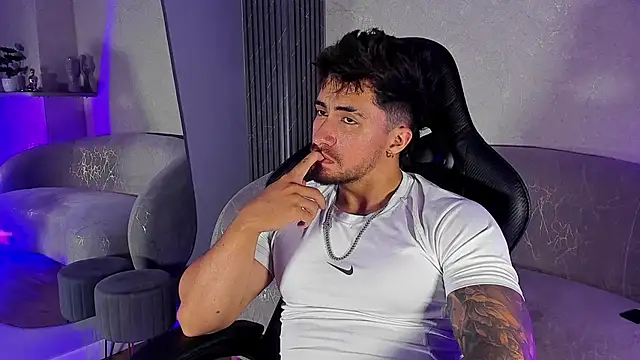 Show de Brad_Summer na webcam