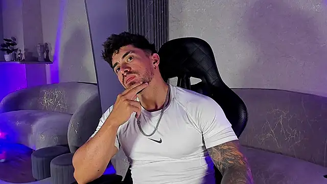 Show de Brad_Summer na webcam
