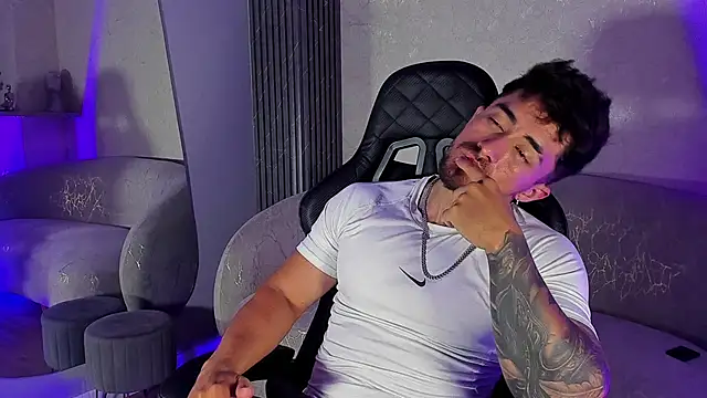 Brad_Summer Шоу с уебкамера