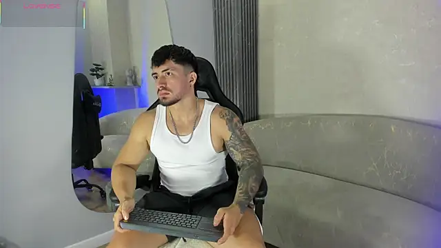 Show de Brad_Summer na webcam